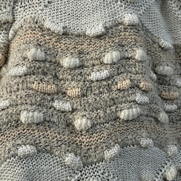 ST JOHN Collection Knit Cardigan Beige White Textured Beaded M Quiet Luxury - Picture 9 of 9